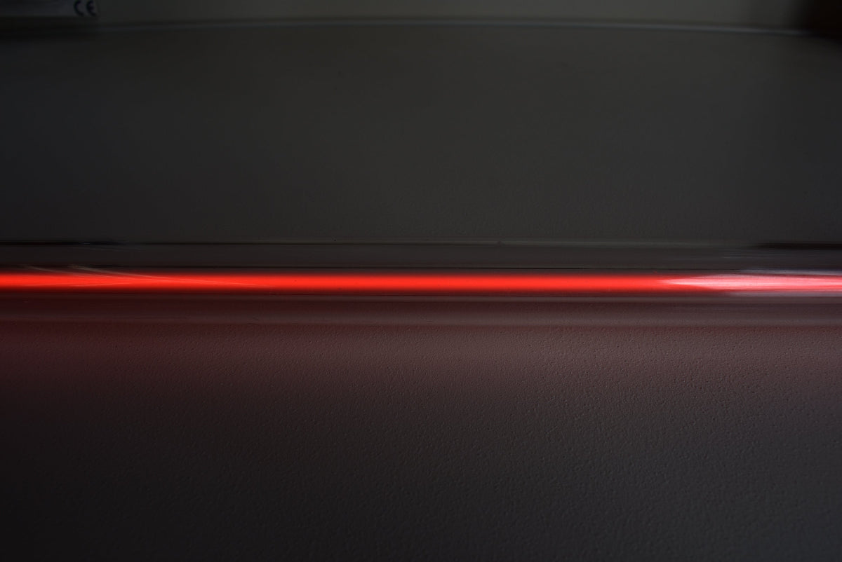 Visual Lighting Neonröhre 30 cm Rot 12V mit Zigarettenanzünder NL30R Car HiFi