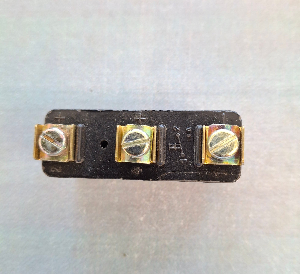 Mikrotaster B1 1 Wechsler 220V 12A DDR Industriemikroschalter NOS