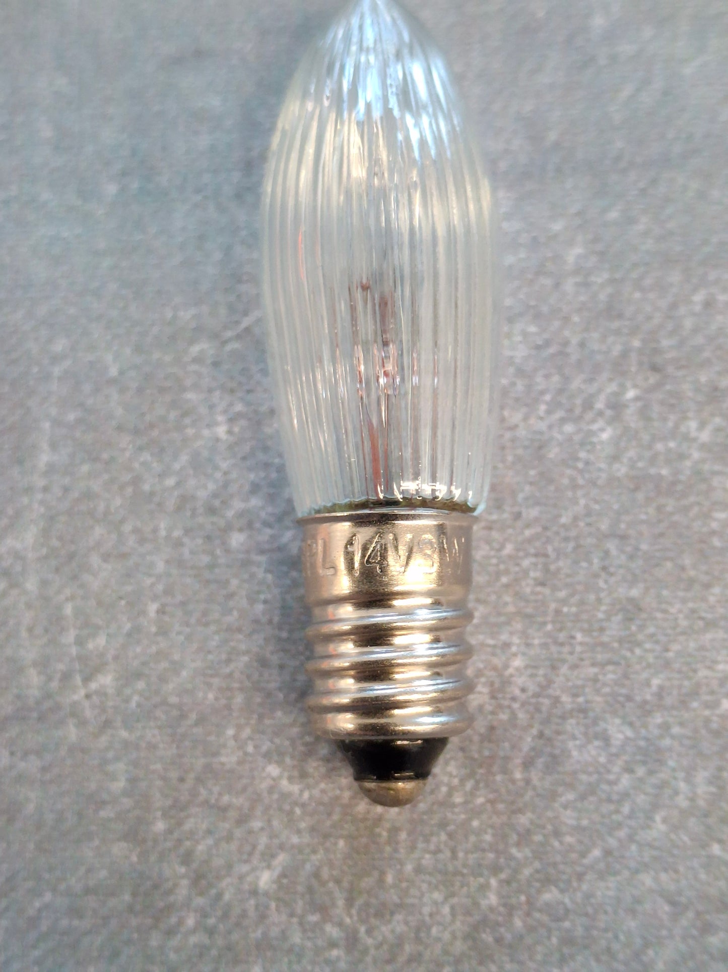 Riffelkerze / Spitzkerze 14 V 3 Watt E10 Fassung – Ersatzlampe für Weihnachtsbeleuchtung