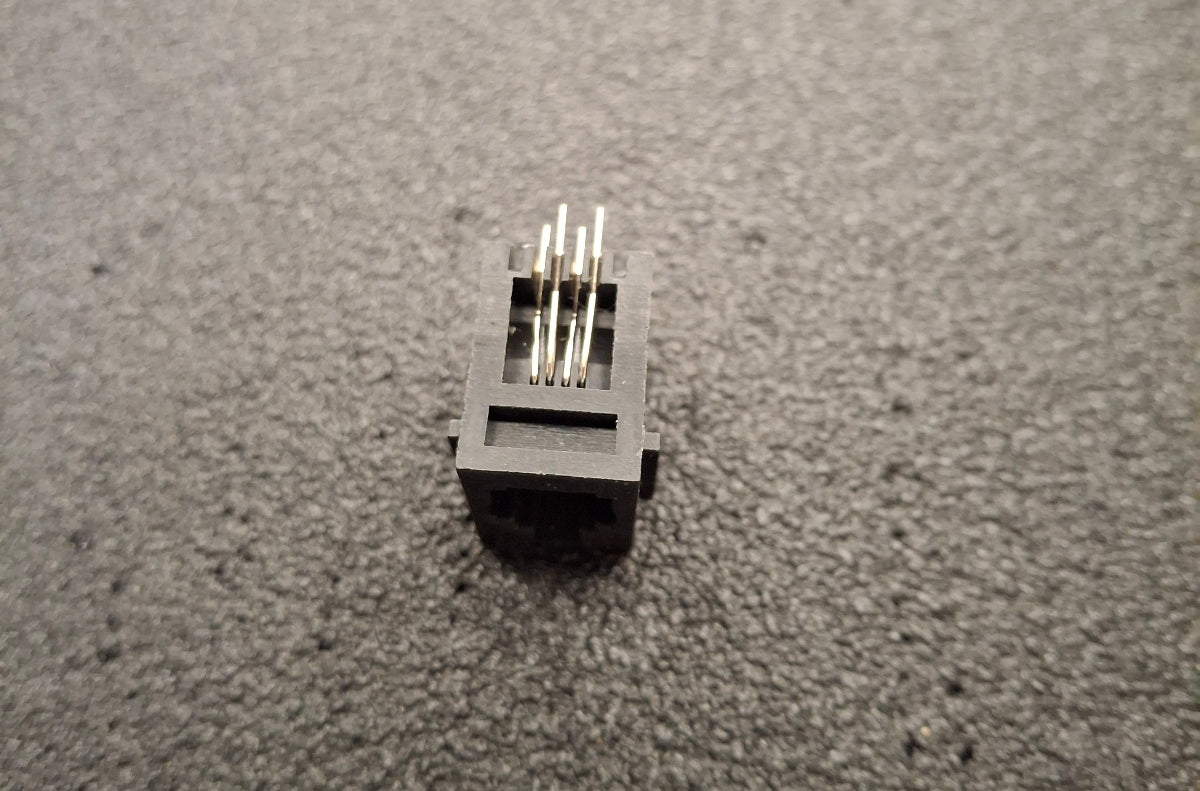 Modular-Einbaubuchse RJ10 – 4 Kontakte, 4 belegt schwarz