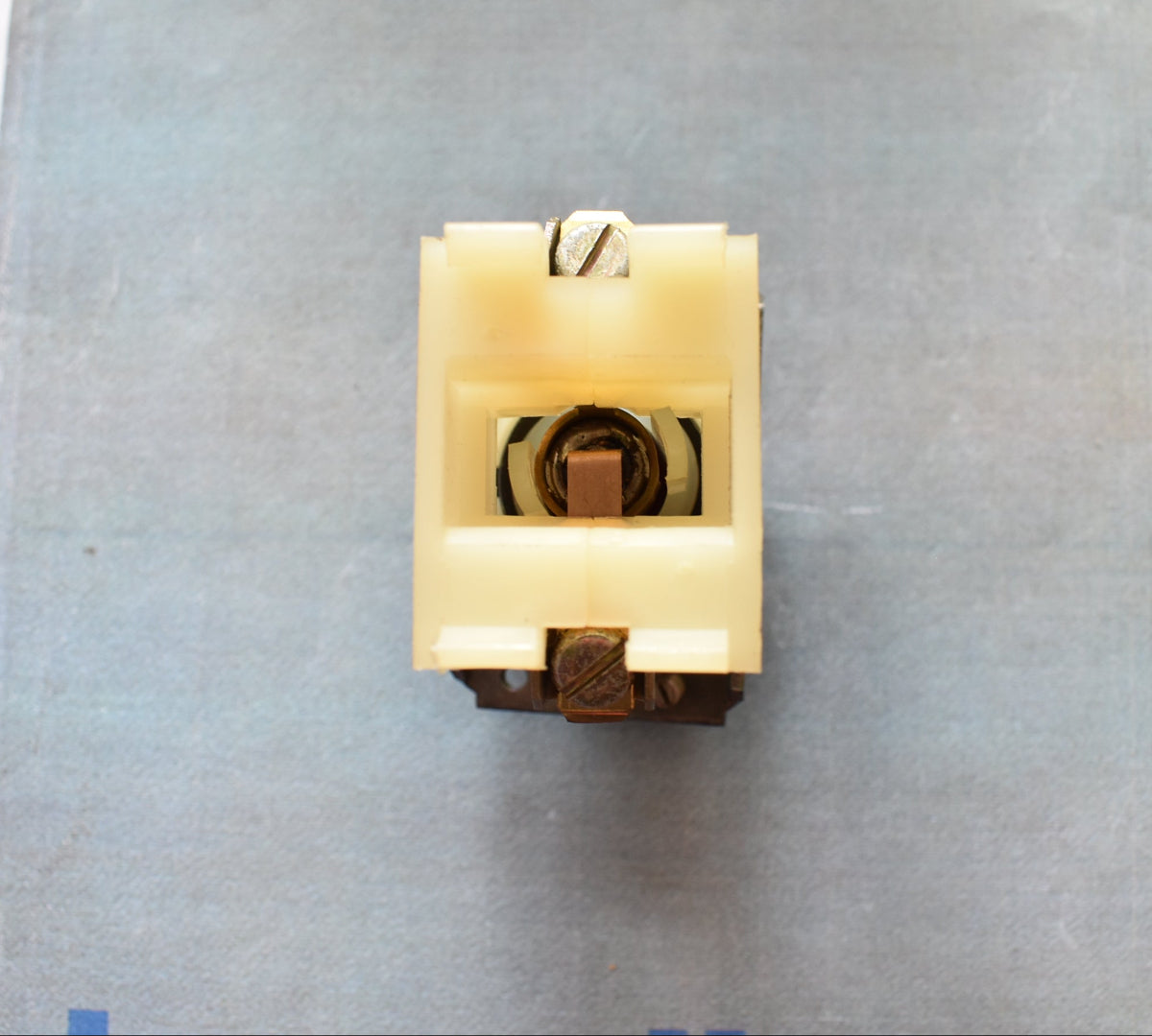 DDR ROBOTRON Leuchttastvorsatz Druckknopf rot schwarz– TGL 33573 – System