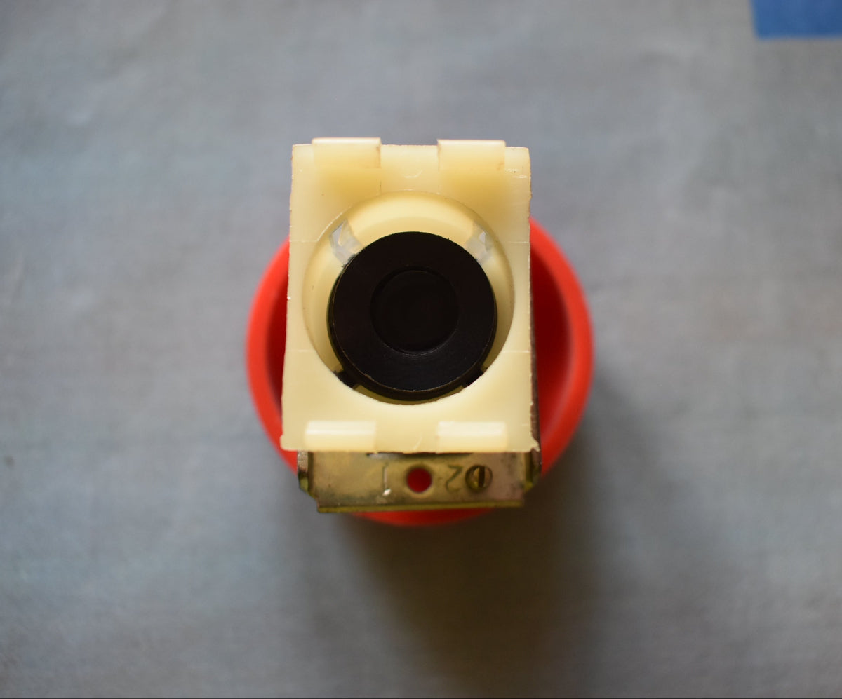 DDR ROBOTRON Tastvorsatz Druckknopf rot Pilzkopf – TGL 33573 – System