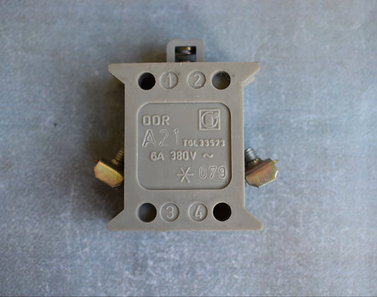 DDR Robotron Stoesseltaster A21 TGL-33573 6A 380V