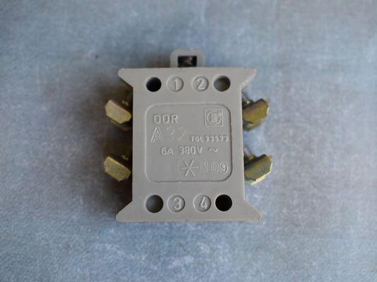 DDR Robotron Stoesseltaster A32 TGL 33573 6A 380V