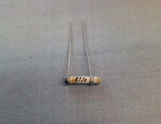 DDR Rohrkondensator Roehren Keramik Kondensator 82pF NOS Vintage