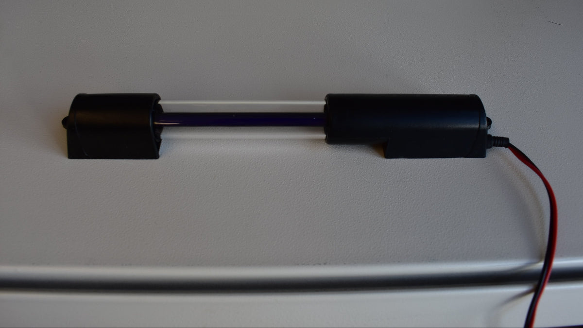 McFun UV-Leuchtstab Blacklight 8 12V Auto UV-Röhre Neonlampe Tuning 755-048