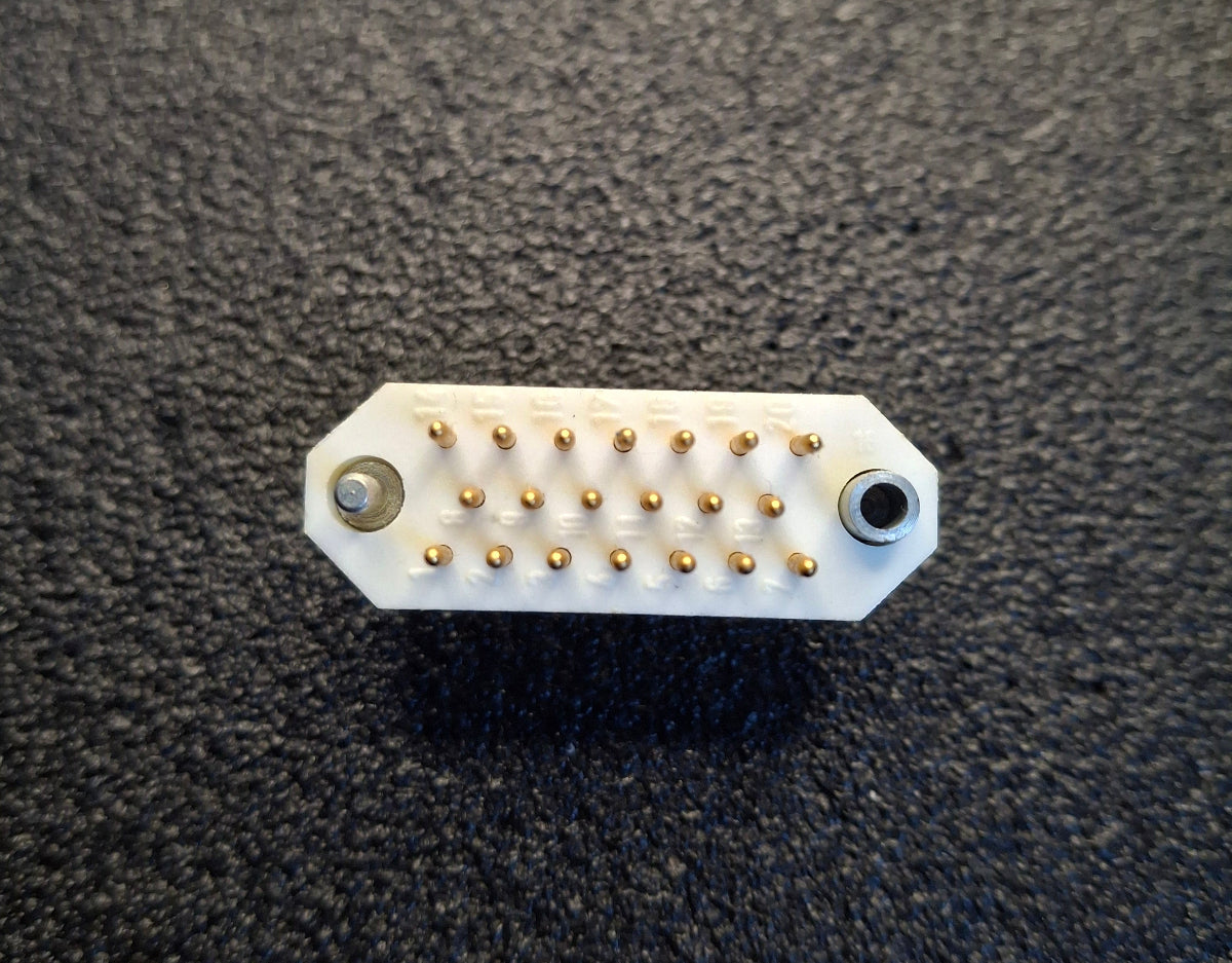 Daro20 Daro Stecker 20-polig – vergoldete Kontakte – DDR NOS RFT