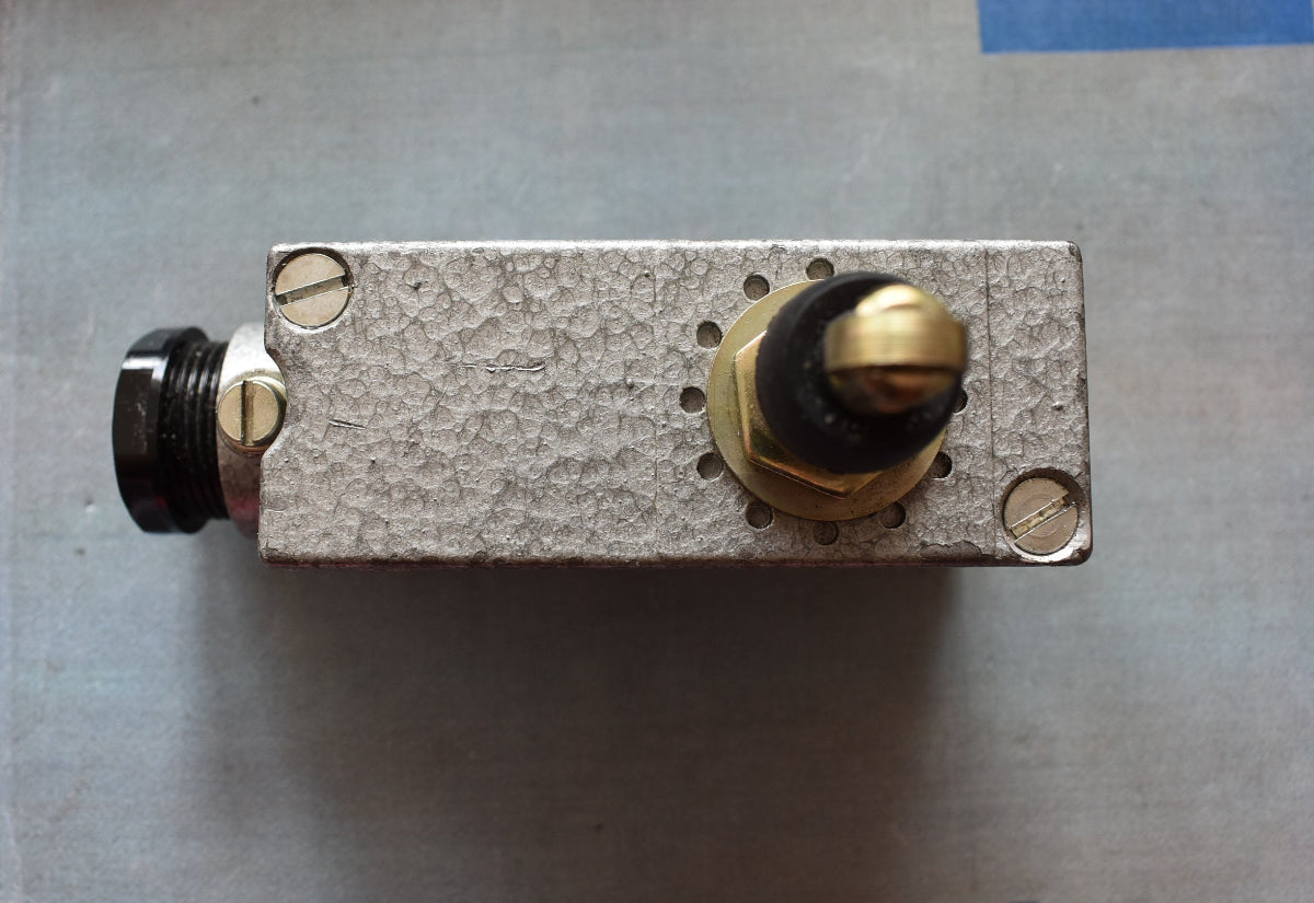 Robotron DDR Endschalter BF1.E1/1 – 10 A / 220 V – IP54 – NOS