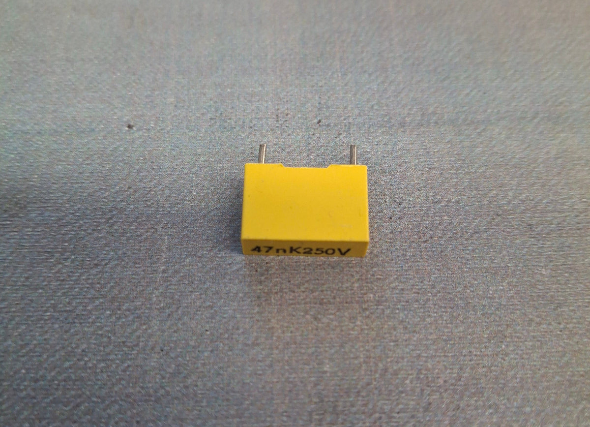 Kondensator 47nF 250V DDR Folienkondensator RFT