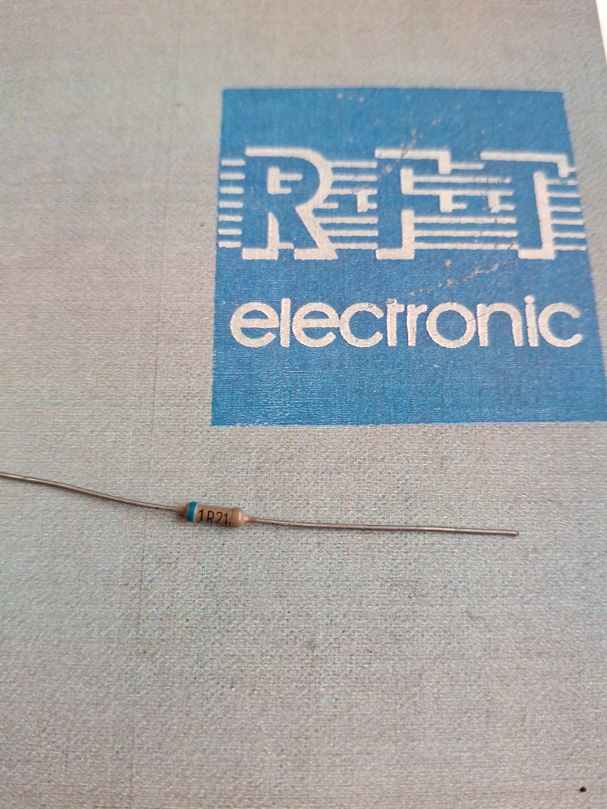 Metallschichtwiderstand RFT (DDR) – 1,21 Ω – 0,25 W – 2 %