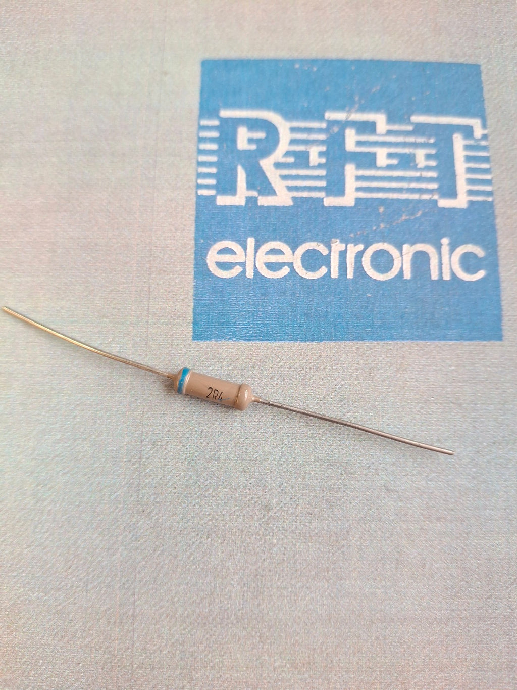 Metallschichtwiderstand RFT (DDR) – 2,4 Ω – 0,5 W – 2 %