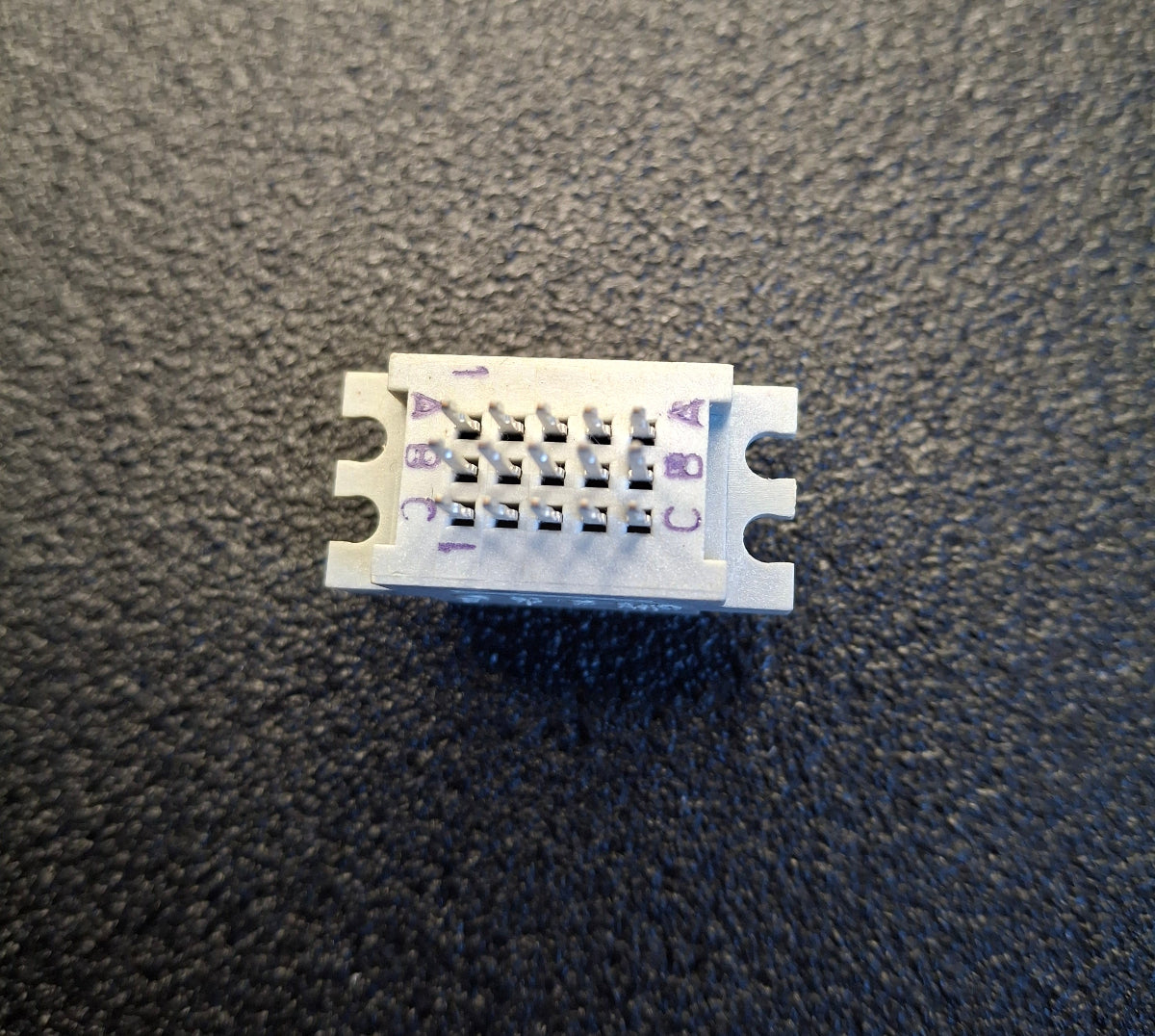 RFT EFS-Stecker 2W8  – 15-polig – EFS15 DDR NOS Robotron