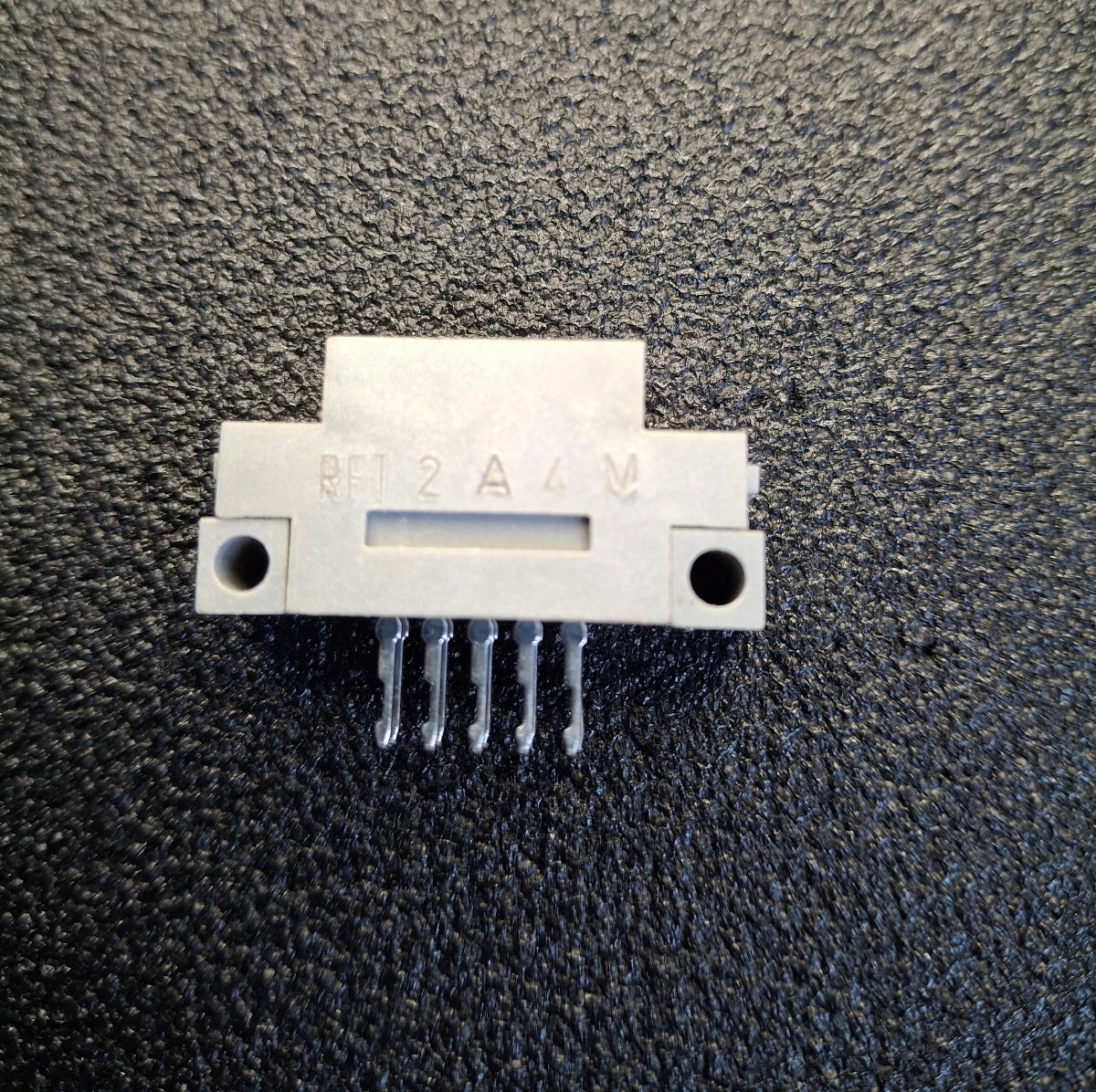 RFT EFS-Stecker 2A4M – 10-polig – EFS10 DDR NOS Robotron