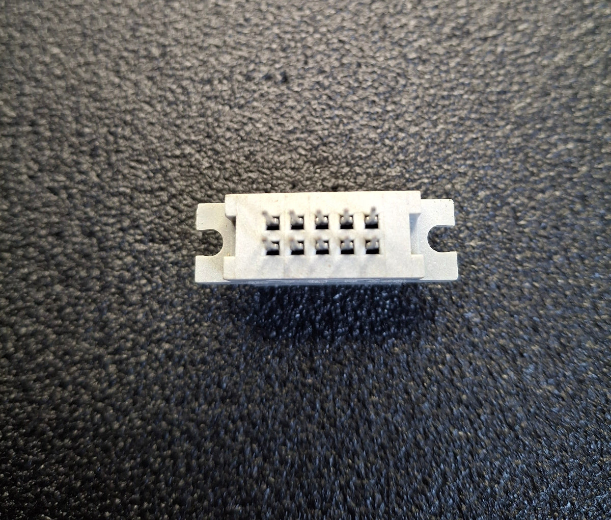 RFT EFS-Stecker 2A4M glatte Kontakte – 10-polig – EFS10 DDR NOS Robotron