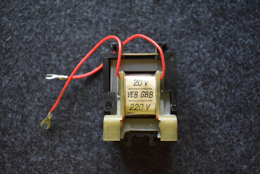 ROBOTRON VEB GBB Minitransformator mit 220 V Eingang und 20 V Ausgang für Leuchtaufsatz oder Leuchttastaufsatz