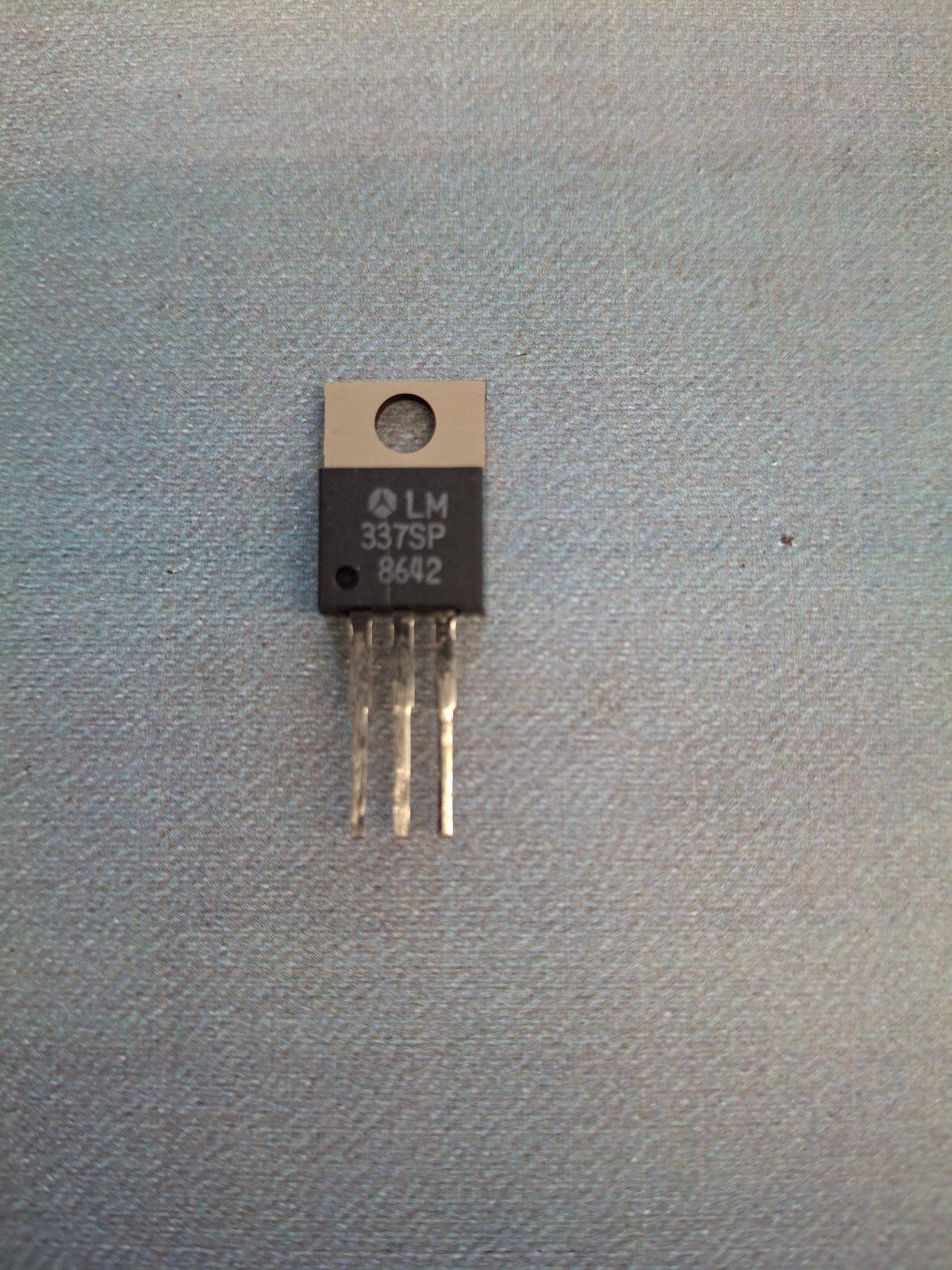 Spannungsregler-LM337-negativ