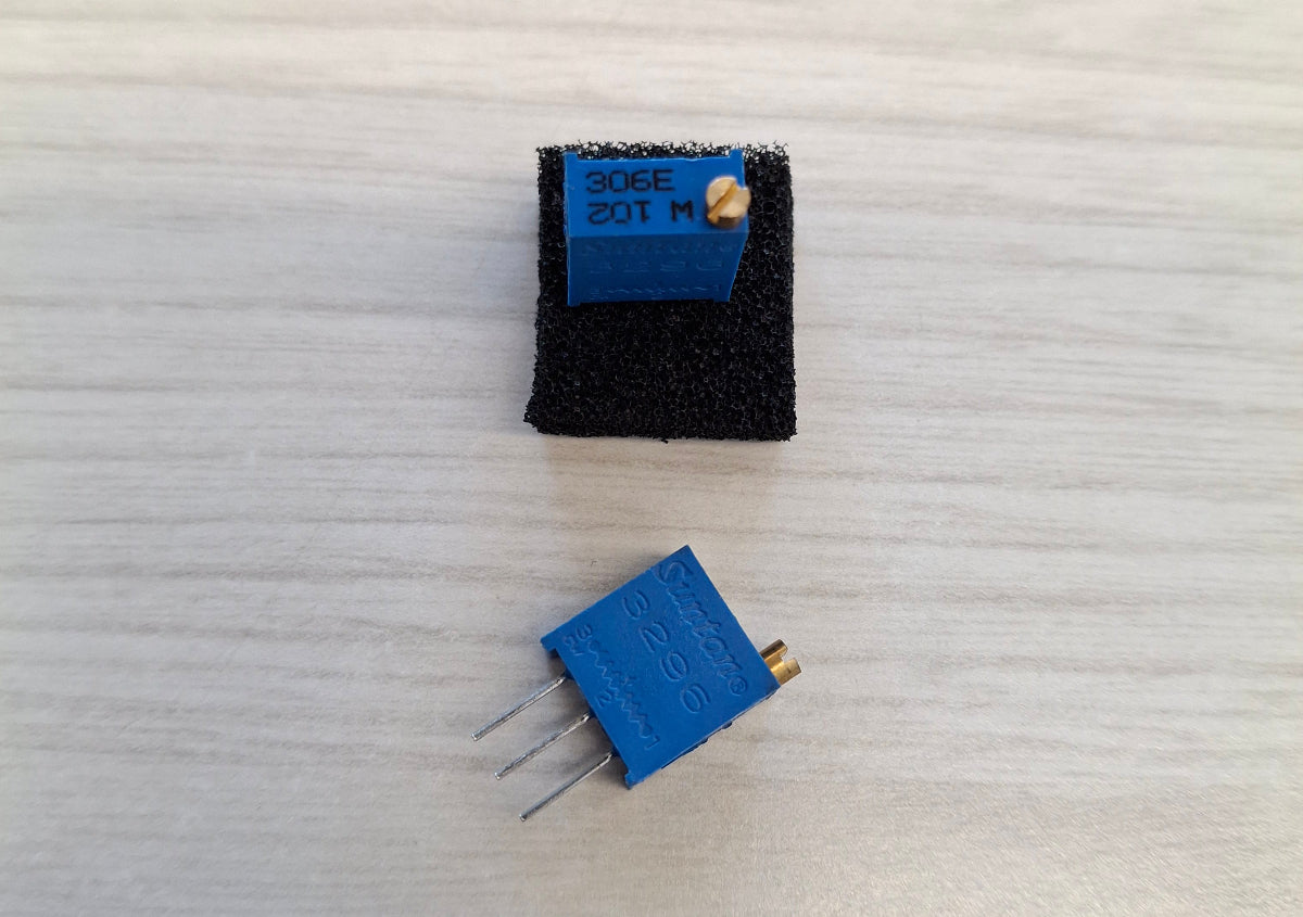 Spindeltrimmer Spindeleinstellregler potentiometer 1K Ohm einstellregler praezision stehend