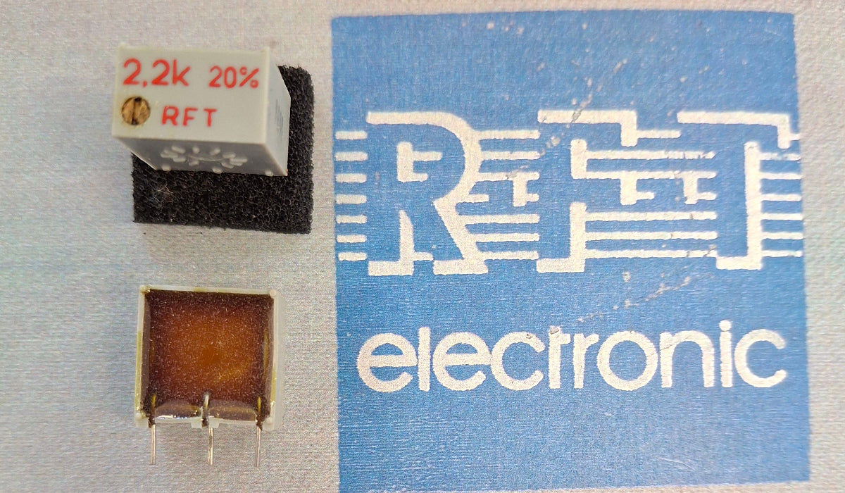 Spindeltrimmer Spindeleinstellregler potentiometer 2,2K-Ohm präzision einstellregler stehend RFT DDR NOS
