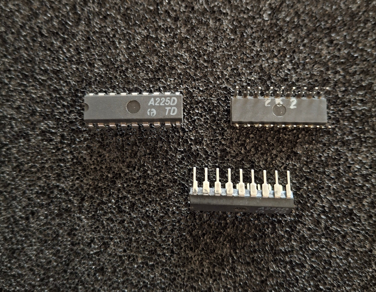 DDR RFT A225D FM-ZF-Verstärker mit Demodulator im DIP-14-Gehäuse (NOS)