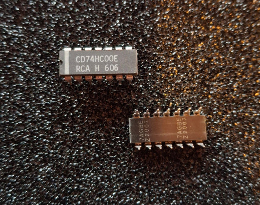 Originaler RCA CD74HC00E CMOS Quad 2-Input NAND Gate im DIP-14-Gehaeuse (NOS).