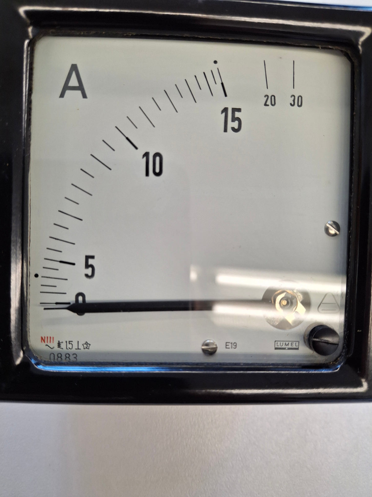 LUMEL Amperemeter 0-15 A - Analoges Einbau-Messgeraet - Bakelit/Duroplast - Made in Poland - Vintage
