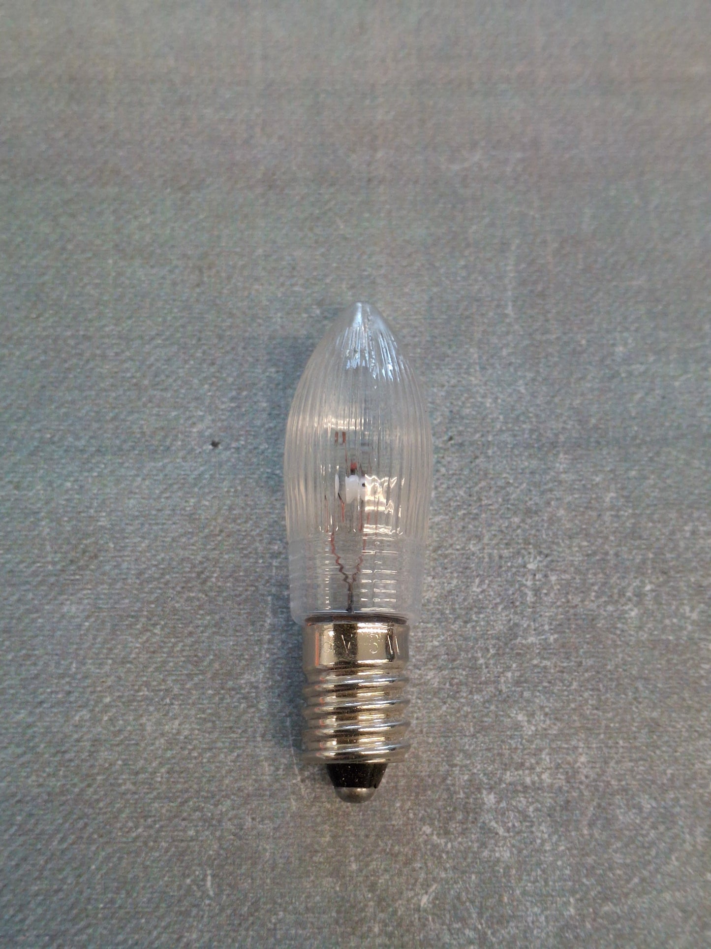 Riffelkerze / Spitzkerze 5 V 3 Watt E10 Fassung – Ersatzlampe für Weihnachtsbeleuchtung