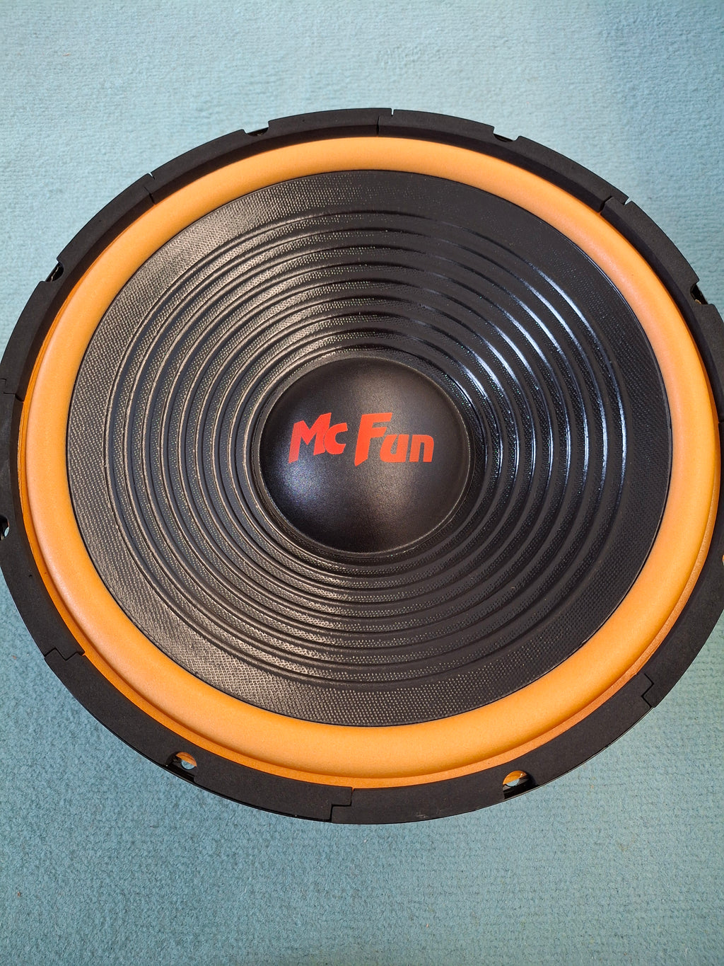 McFun Car-Series Subwoofer (Modell 750-413) 15" Ausstellungsstück Farbe verblasst