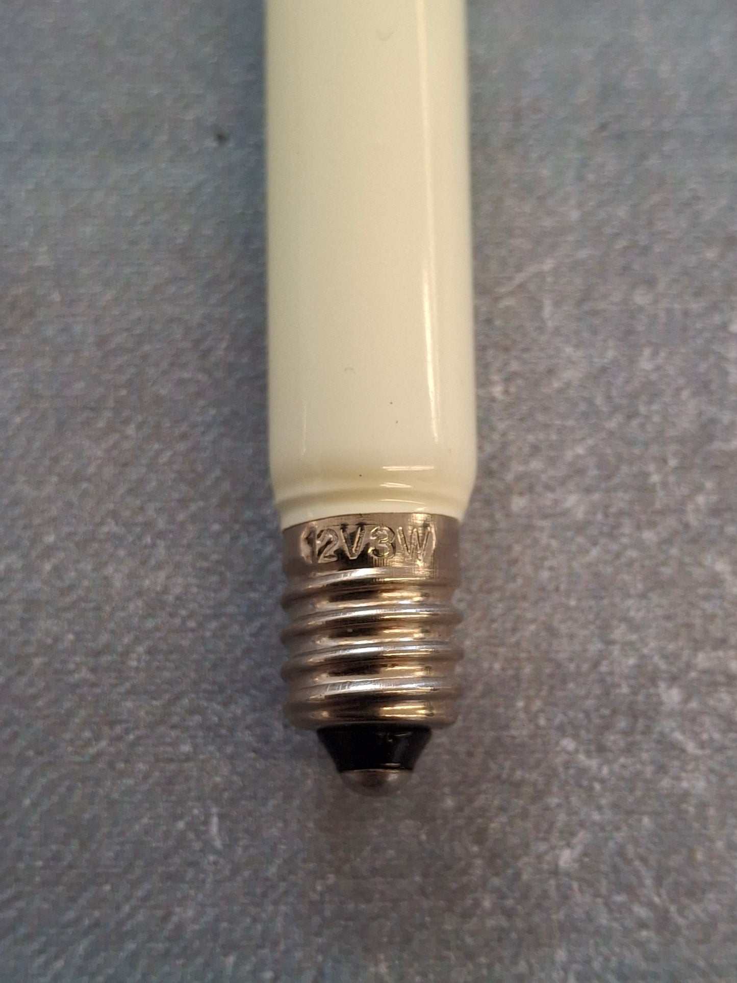 Kleinschaftschaftkerze  12 Volt  3 Watt E10 Fassung – Ersatzlampe für Weihnachtsbeleuchtung