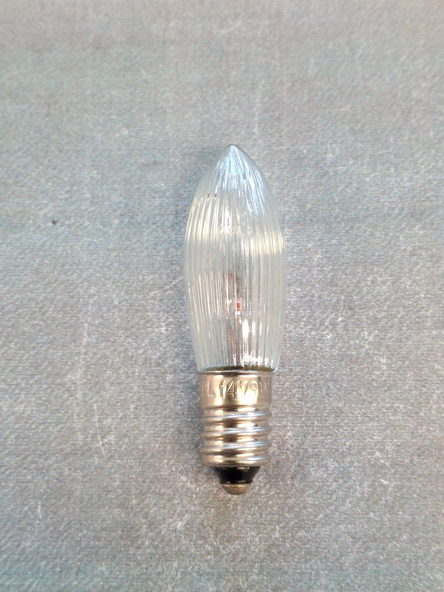Riffelkerze / Spitzkerze 14 V 3 Watt E10 Fassung – Ersatzlampe für Weihnachtsbeleuchtung