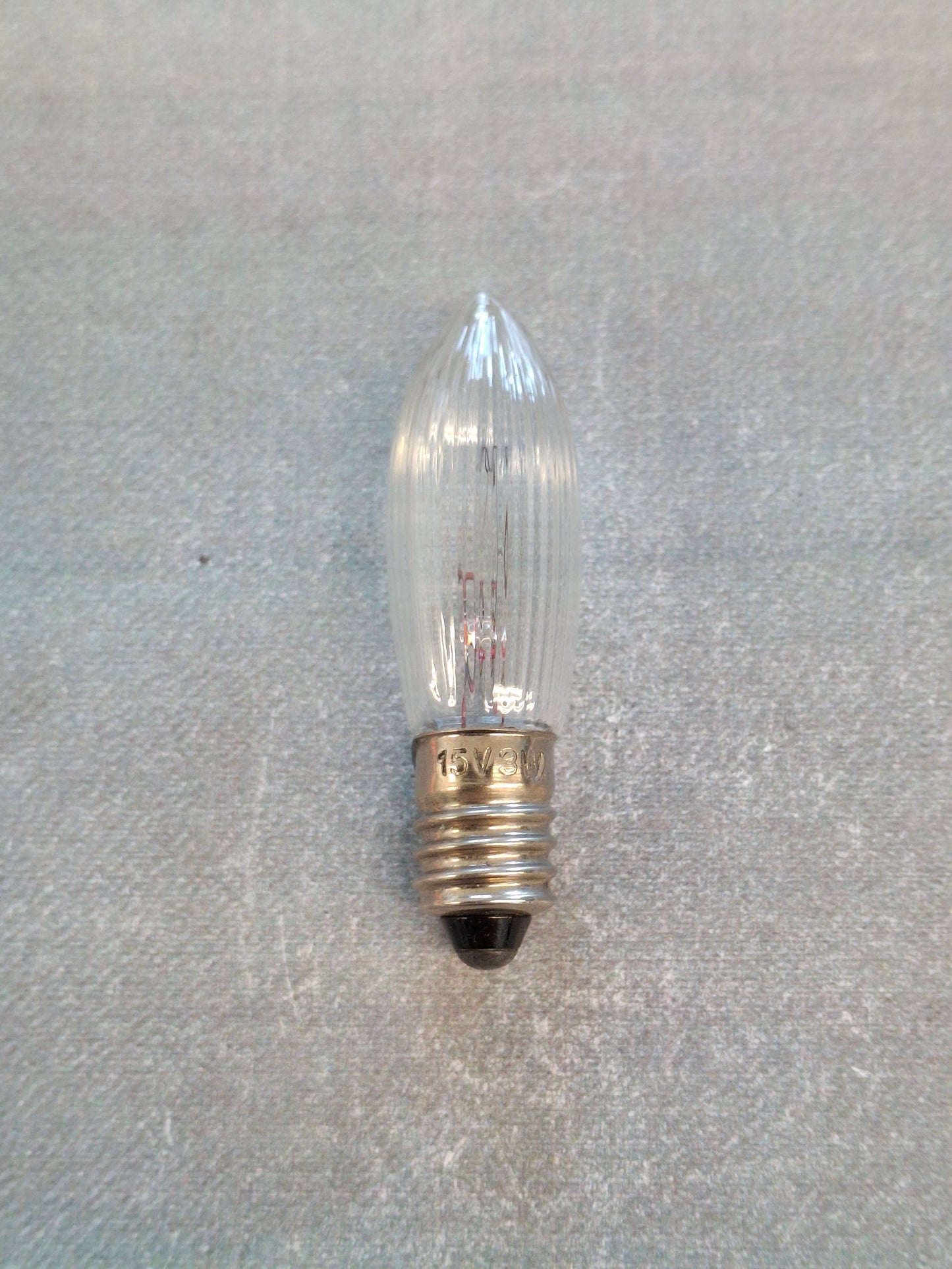 Riffelkerze / Spitzkerze 15 V 3 Watt E10 Fassung – Ersatzlampe für Weihnachtsbeleuchtung