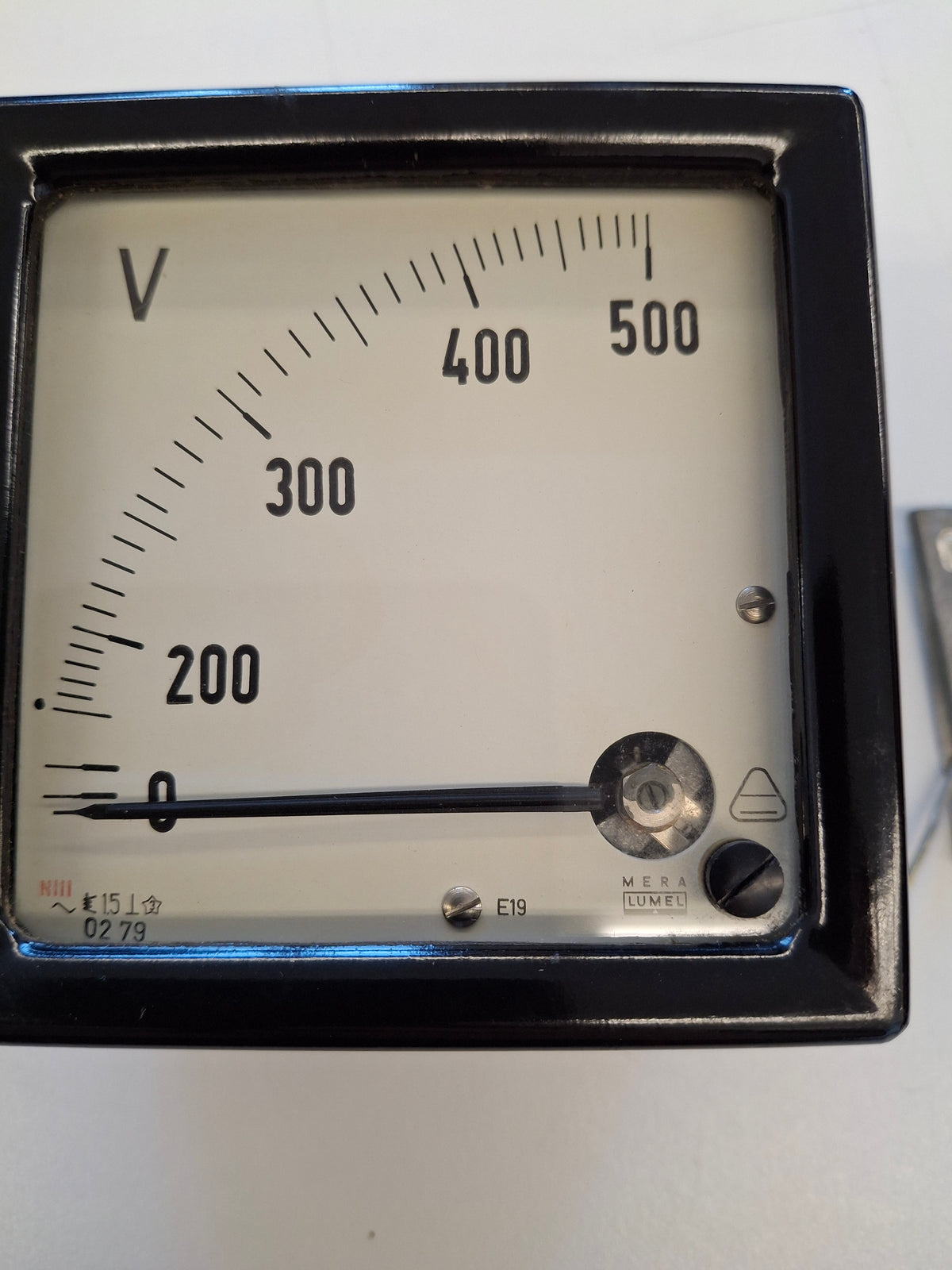 MERA LUMEL E19 Voltmeter 0-500 V Wechselspannung Bakelit Duroplast Vintage Polen