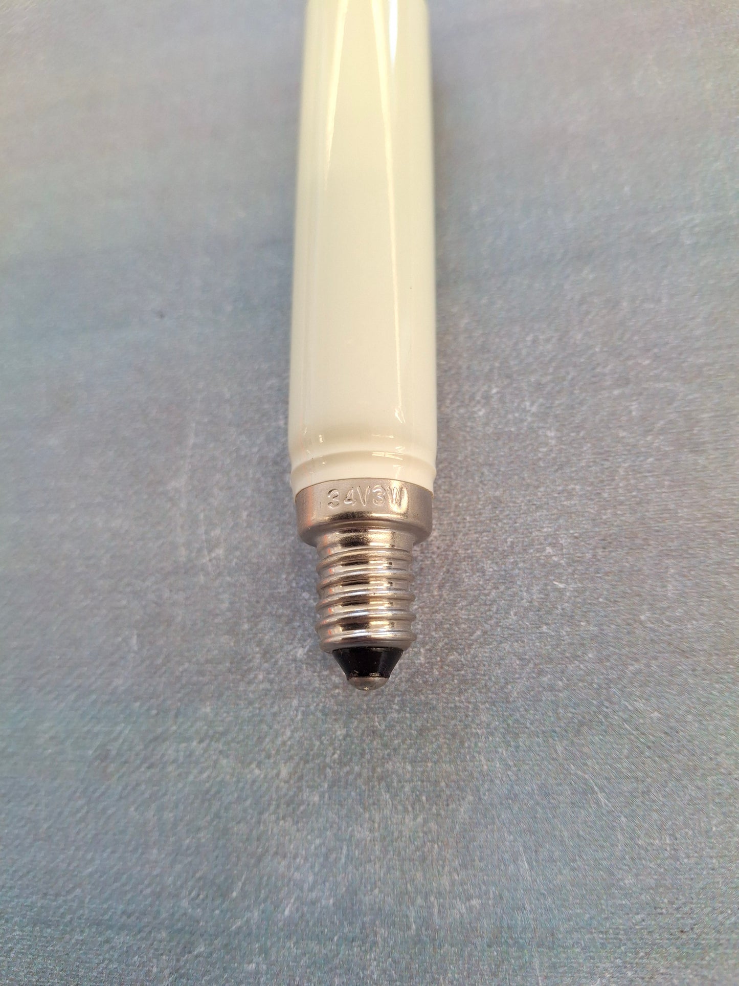 Normalschaftkerze  34 Volt  3 Watt E10 Fassung – Ersatzlampe für Weihnachtsbeleuchtung