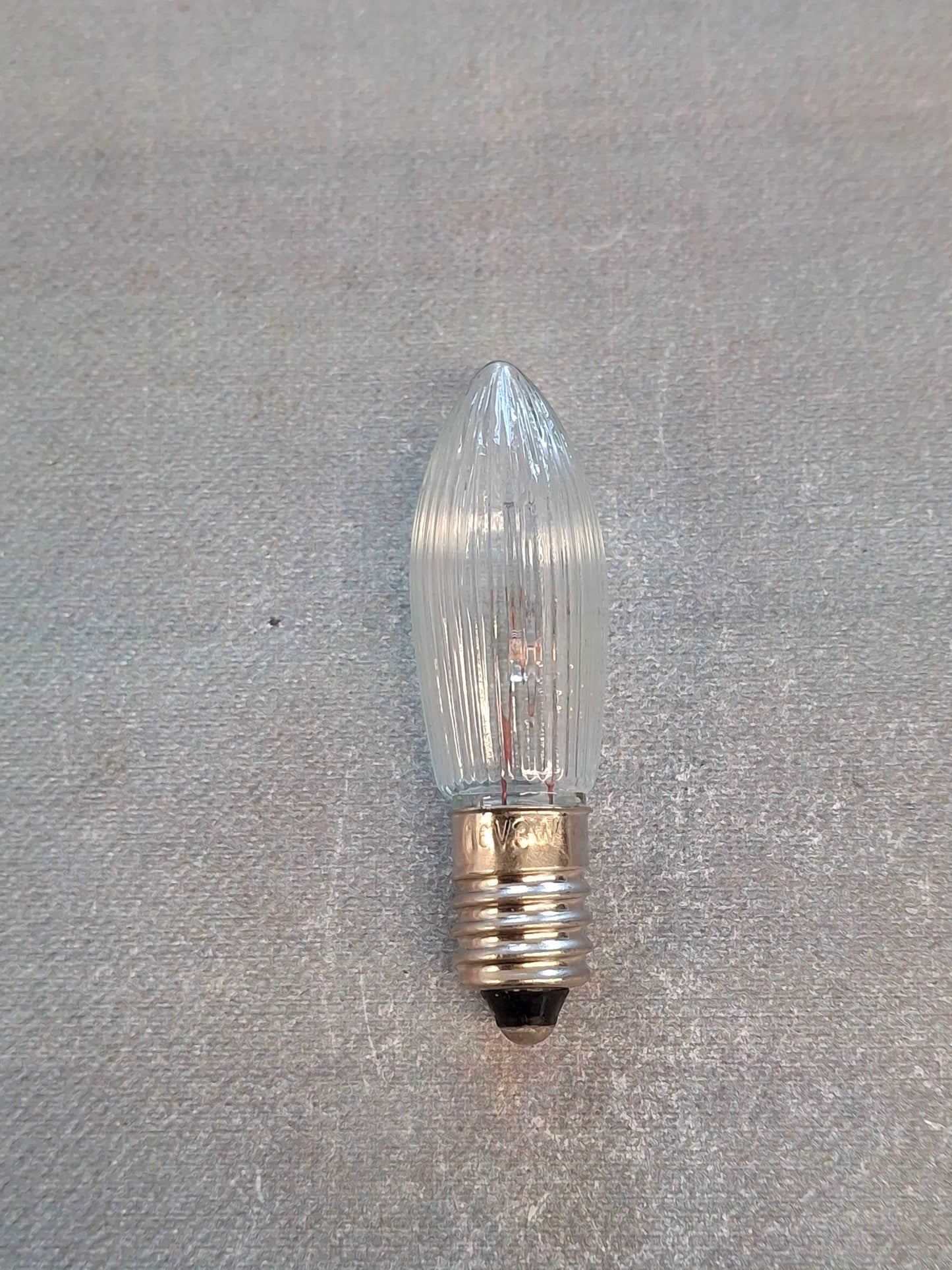 Riffelkerze / Spitzkerze 16 V 3 Watt E10 Fassung – Ersatzlampe für Weihnachtsbeleuchtung