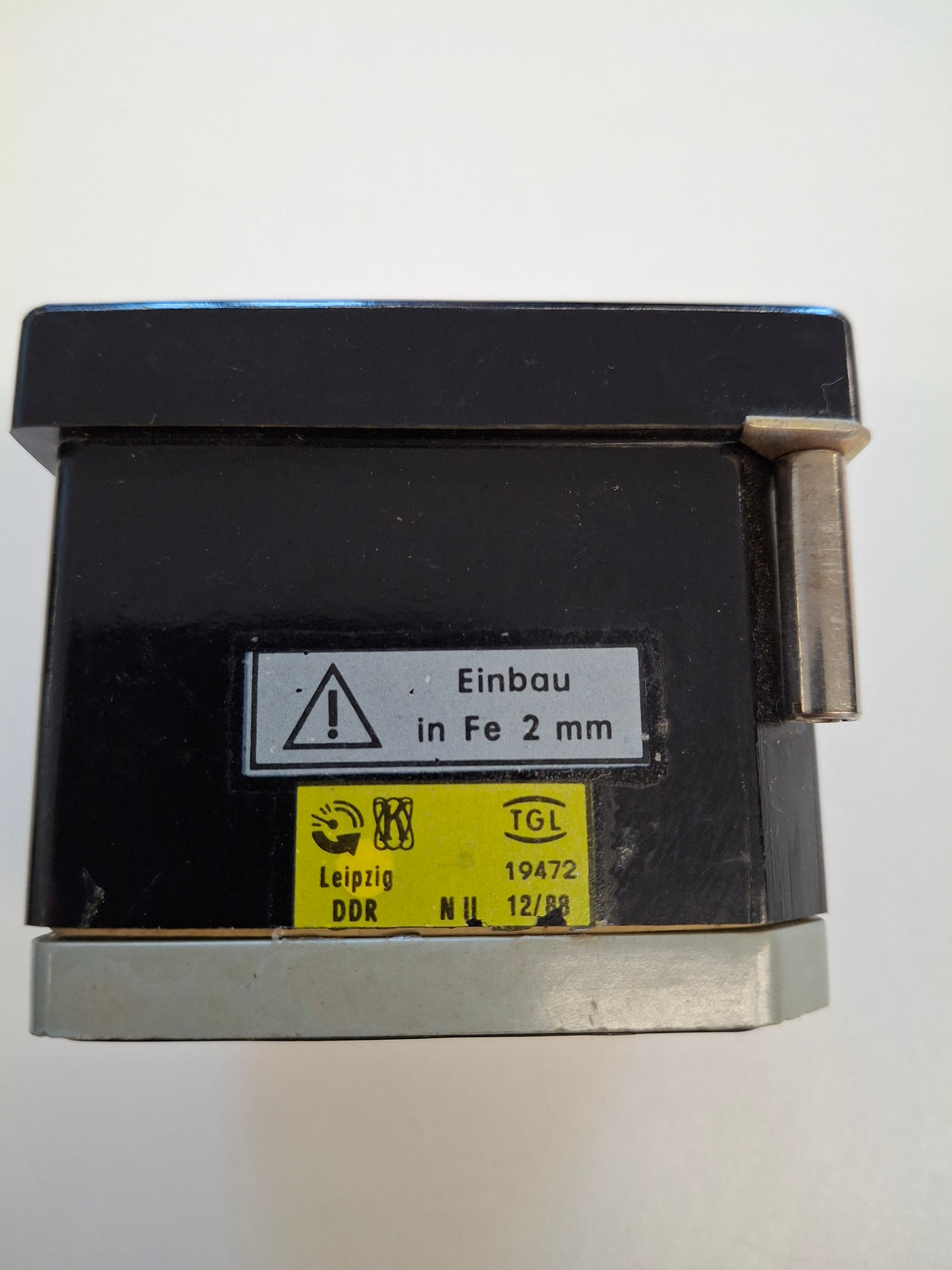 DDR Gleichspannungs-Voltmeter 0-250V - Bakelit Duroplast - TGL 19472 - Leipzig 1988