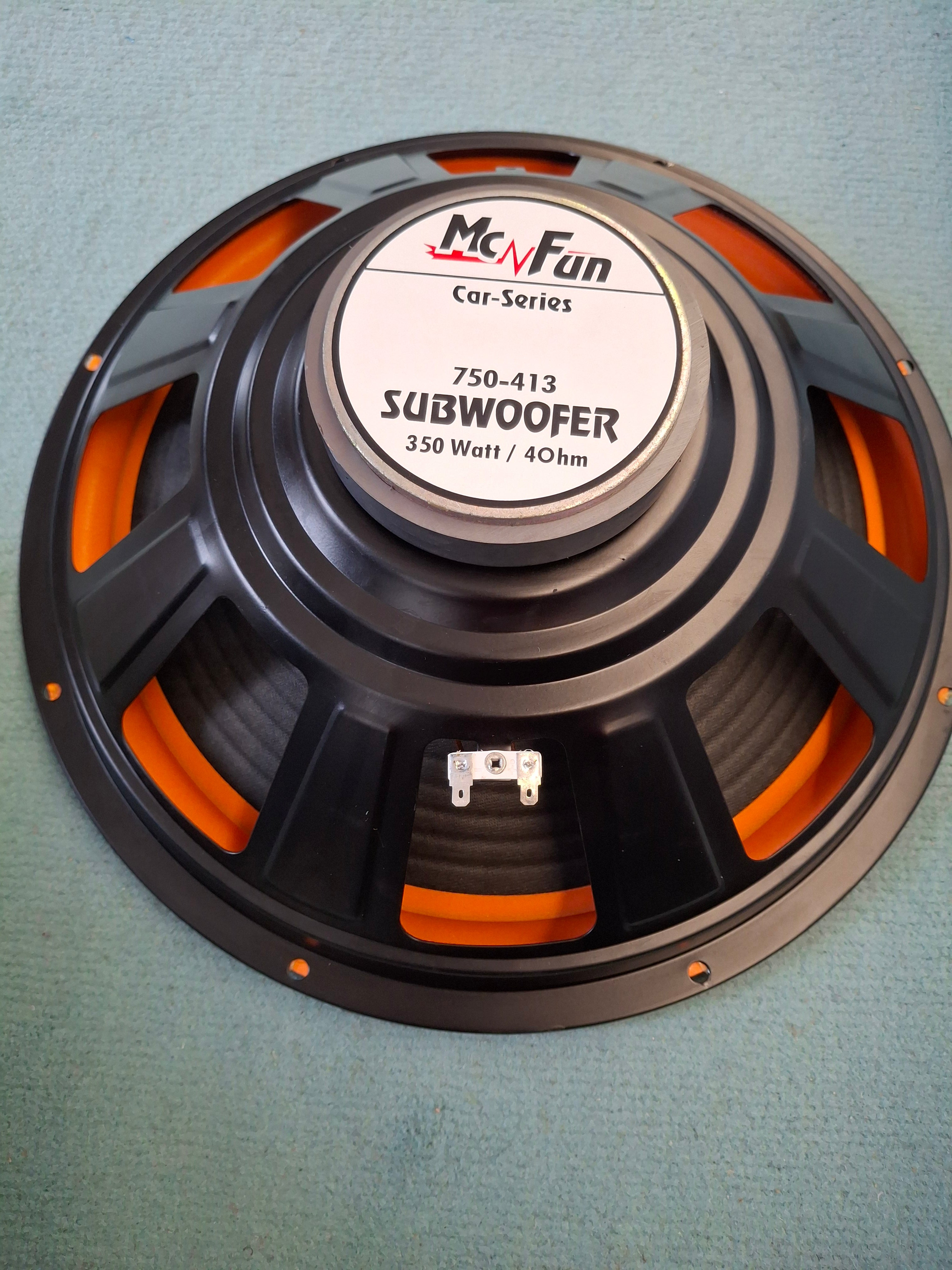 McFun Car-Series Subwoofer (Modell 750-413) 15" Ausstellungsstück Farbe verblasst