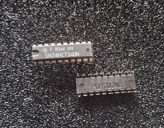 Originaler Texas Instruments SN74HCT540N HCT CMOS Octal Inverting Buffer Line Driver im DIP-20-Gehäuse (NOS).