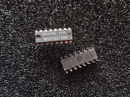 Originaler Texas Instruments SN74LS138N TTL 3-to-8 Line Decoder/Demultiplexer im DIP-16-Gehäuse (NOS).