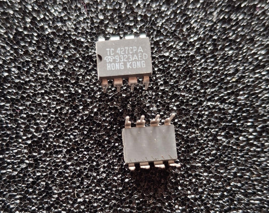 Originaler Microchip TC427CPA Dual-MOSFET-Gate-Treiber im DIP-8-Gehaeuse (NOS).